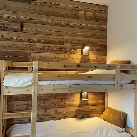 Cowabunga Guesthouse - Peaceful And Spacious, Beach Is Just 200M Away