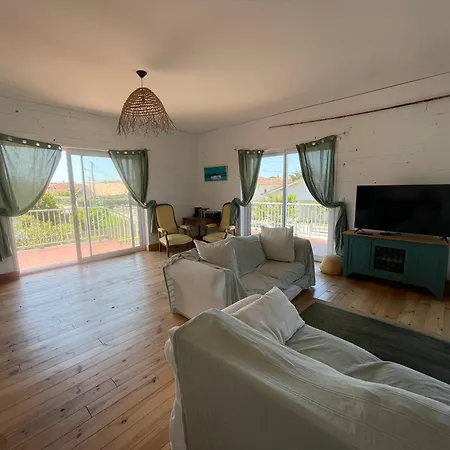 Cowabunga Guesthouse - Peaceful And Spacious, Beach Is Just 200M Away * Mimizan